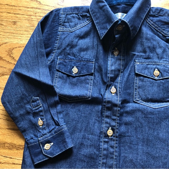 Boys Dark Chambray Shirt & Bowtie NWOT - Picture 2 of 6